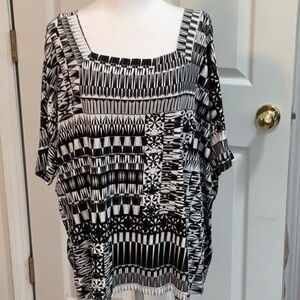 CHICO’S TOP SIZE 2 -LARGE NWOT